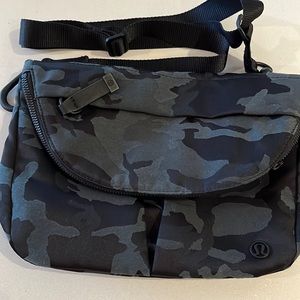 Lululemon All Night Festival Bag